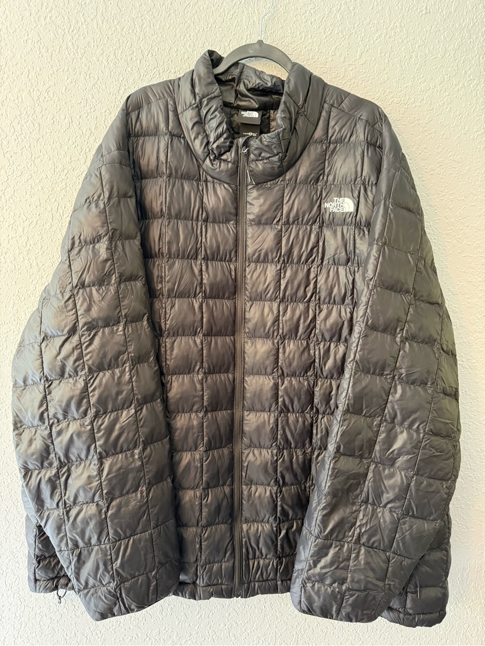 The North Face Men’s Black Thermo Ball Puffer Jacket 5X